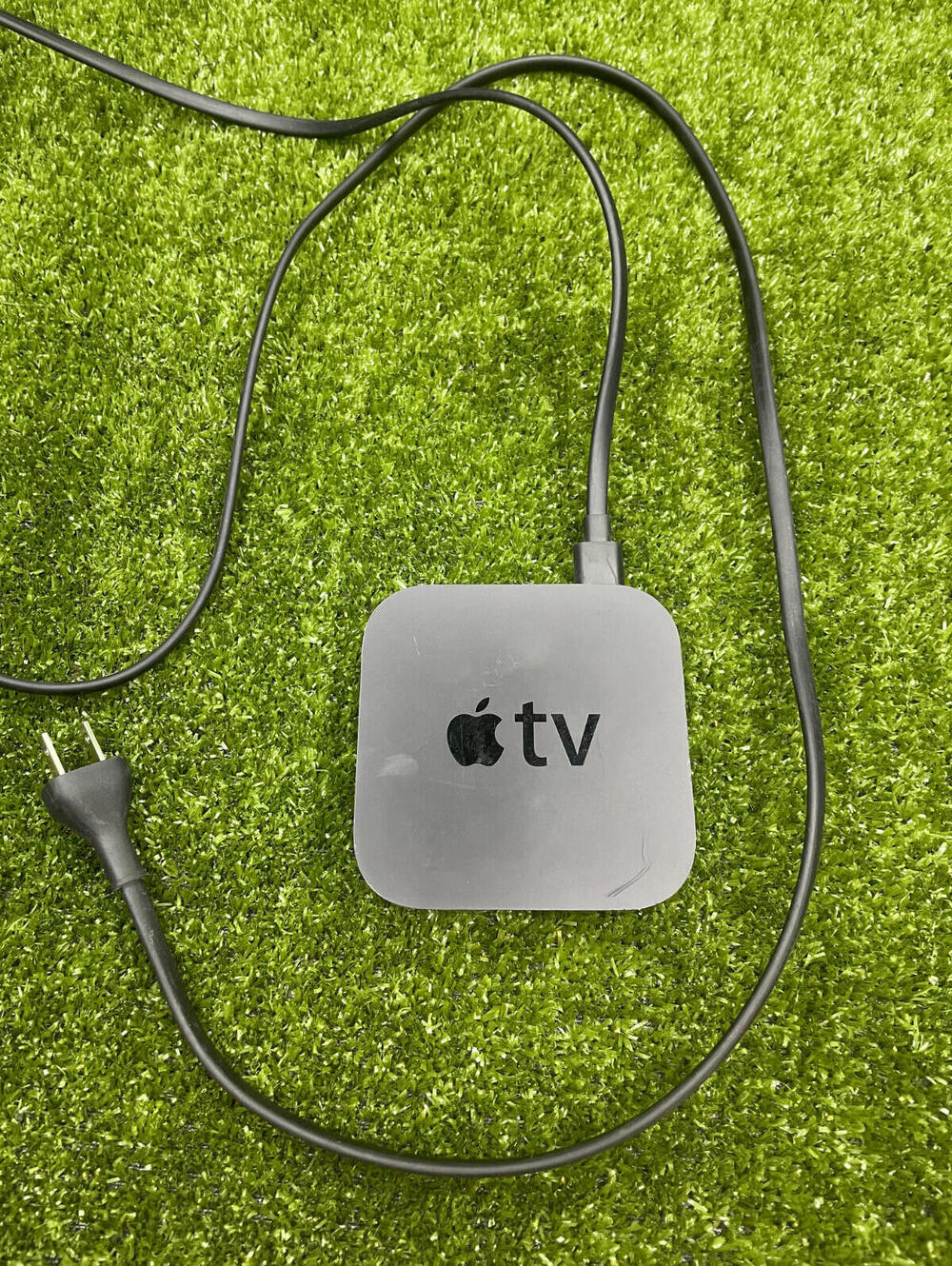 Apple TV 2nd Gen A1378 EMC 2411 Media Streamer w/ Power Cord
